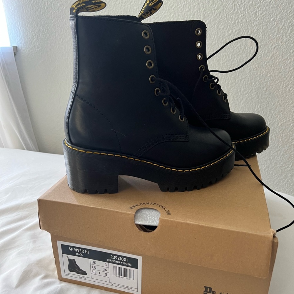 Dr Martens Shriver Hi boots
